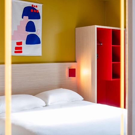 Ibis Styles Prevessin Geneve Aeroport Hotel Exterior photo